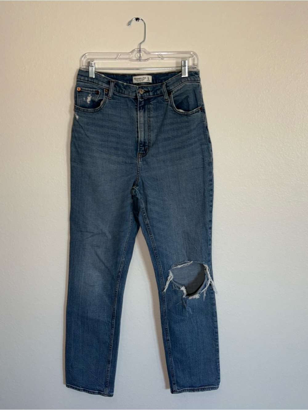 Abercrombie & Fitch The '90s Slim Straight Ultra High Rise Jeans 12/31R